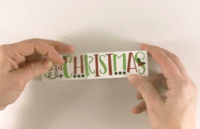 Countdown the days until Christmas arrives with this easy to do project. #christmassvg #christmascountdown #silhouette #cricut